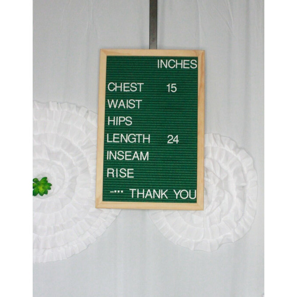 Fabletics Gray Racerback Tank Top Peek A Boo Slits Active Yoga Athleisure XS - Picture 9 of 9